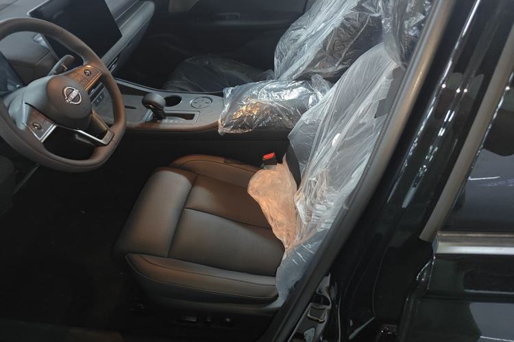Used Nissan Teana 2026 Model Harmony Cockpit 2.0L Ultra-Comfort Edition Left Front Seat