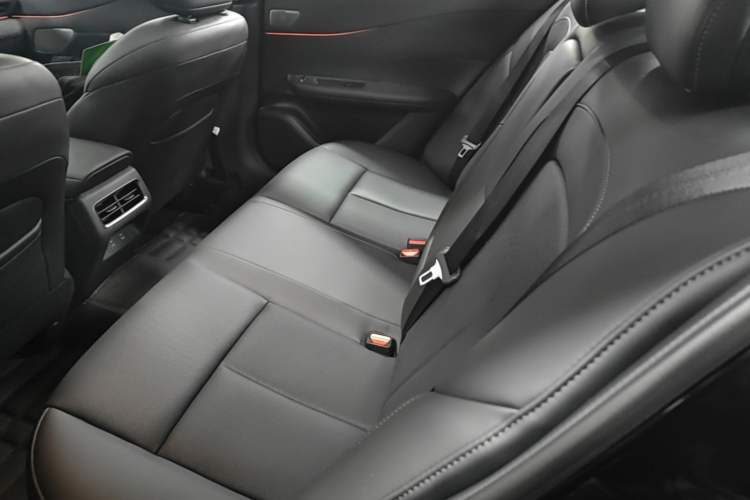 Used Nissan Teana 2026 Model Harmony Cockpit 2.0L Smart Ultra-Comfort Edition Left Rear Seat