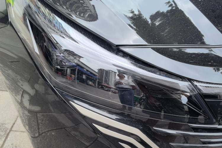 Used Nissan Teana 2026 Model Harmony Cockpit 2.0L Smart Ultra-Comfort Edition Right Front Headlight