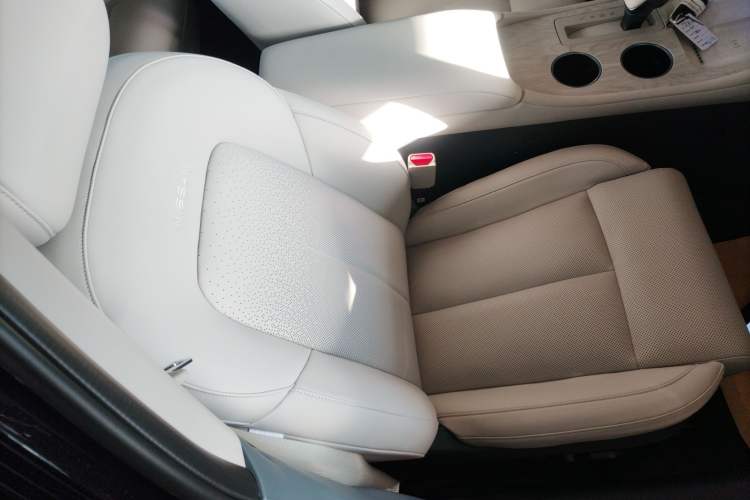 Used Nissan Teana 2026 Model Harmony Cockpit 2.0L Smart Ultra-Comfort Edition Right Front Seat