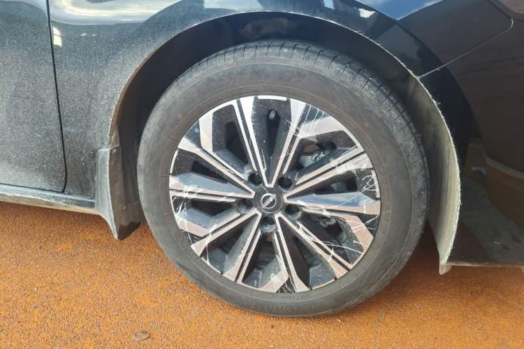 Used Nissan Teana 2026 Model Harmony Cockpit 2.0L Smart Ultra-Comfort Edition Right Front Wheel Hub