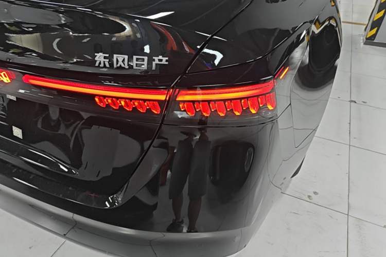 Used Nissan Teana 2026 Model Harmony Cockpit 2.0L Smart Ultra-Comfort Edition Right Rear Taillight
