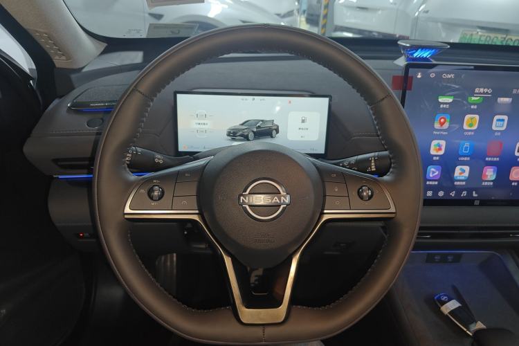 Used Nissan Teana 2026 Model Harmony Cockpit 2.0L Ultra-Comfort Edition Steering Wheel