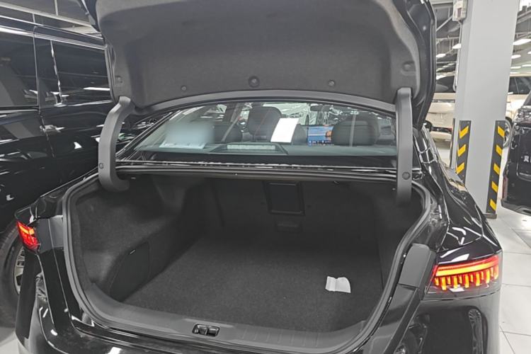 Used Nissan Teana 2026 Model Harmony Cockpit 2.0L Smart Ultra-Comfort Edition Trunk