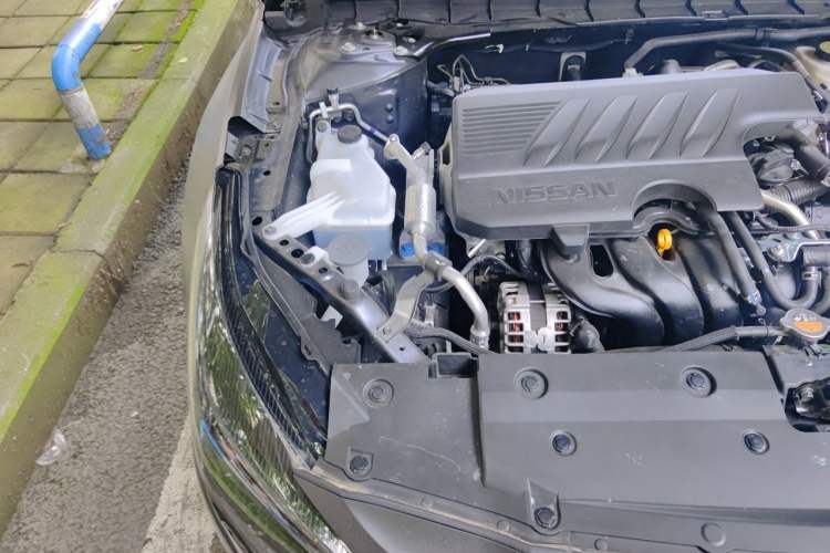 Used Nissan Teana 2026 Model Harmony Cockpit 2.0L Ultra-Comfort Edition Engine Bay Right