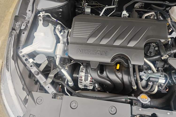 Used Nissan Teana 2026 Model Harmony Cockpit 2.0L Ultra-Comfort Edition Engine Bay Right