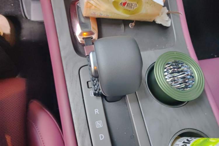 Used Nissan Teana 2026 Model Harmony Cockpit 2.0L Ultra-Comfort Edition Gear Lever