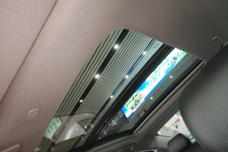 Used Nissan Teana 2026 Model Harmony Cockpit 2.0L Smart Ultra-Comfort Edition Headliner