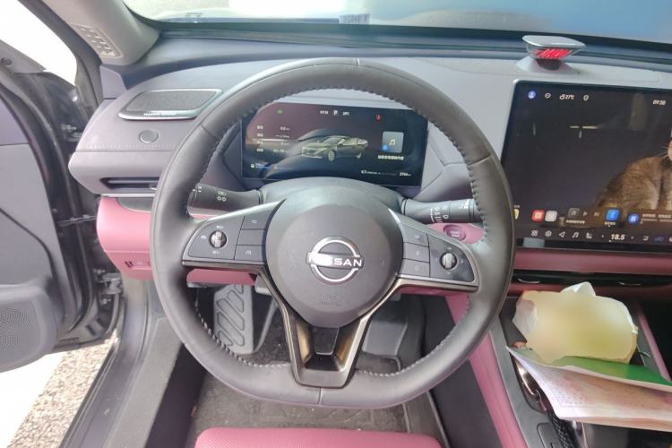 Used Nissan Teana 2026 Model Harmony Cockpit 2.0L Ultra-Comfort Edition Steering Wheel