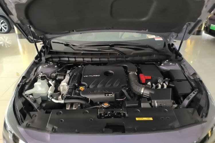 Used Nissan Teana 2026 Model Harmony Cockpit 2.0T Flagship Edition Engine Bay