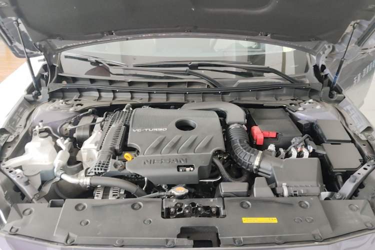 Used Nissan Teana 2026 Model Harmony Cockpit 2.0T Flagship Edition Engine Bay