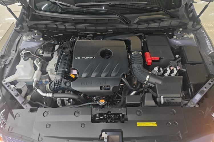Used Nissan Teana 2026 Model Harmony Cockpit 2.0T Flagship Edition Engine Bay