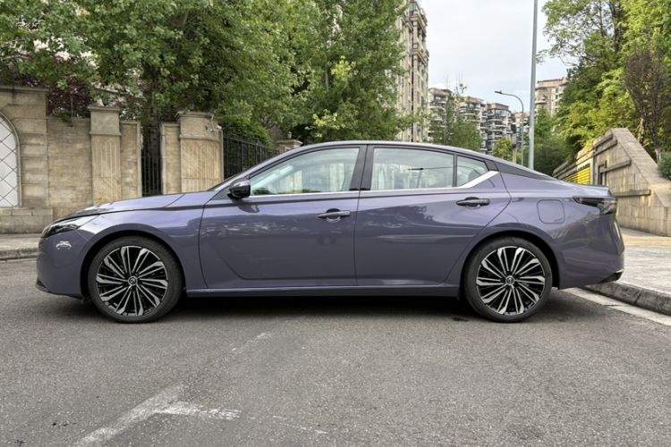Used Nissan Teana 2026 Model Harmony Cockpit 2.0T Flagship Edition Exterior 1