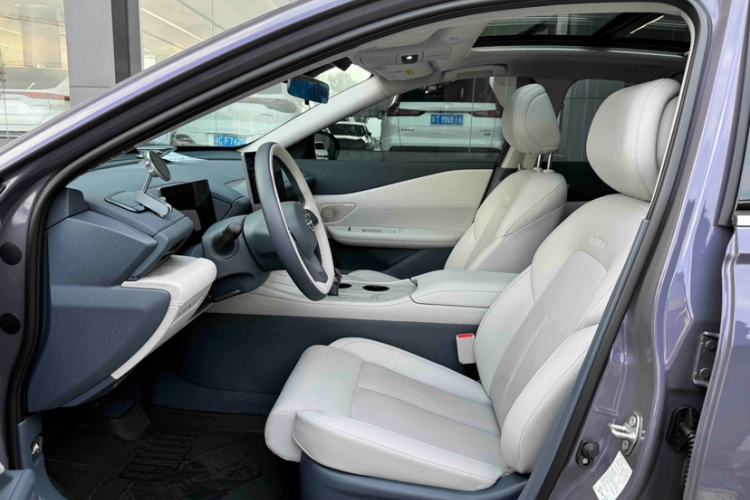 Used Nissan Teana 2026 Model Harmony Cockpit 2.0T Flagship Edition Interior 2