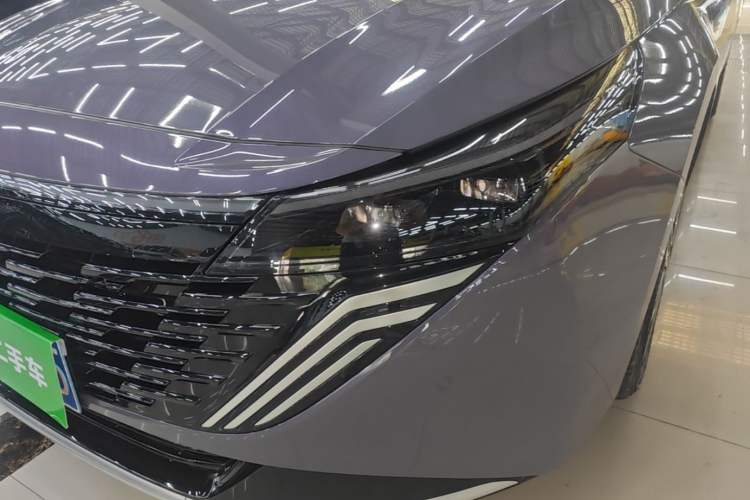 Used Nissan Teana 2026 Model Harmony Cockpit 2.0T Flagship Edition Left Front Headlight