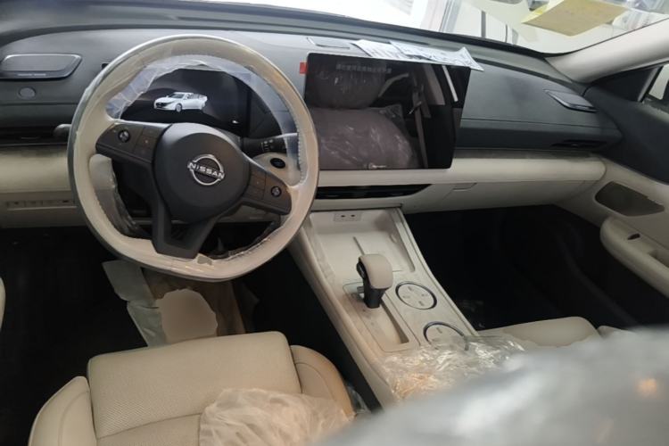 Used Nissan Teana 2026 Model Harmony Cockpit 2.0L Smart Ultra-Comfort Edition Center Console