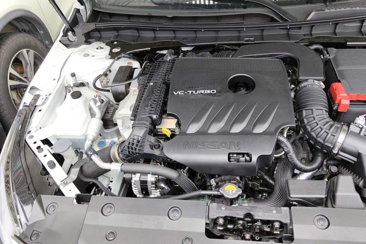 Used Nissan Teana 2026 Model Harmony Cockpit 2.0T Flagship Edition Engine Bay Right