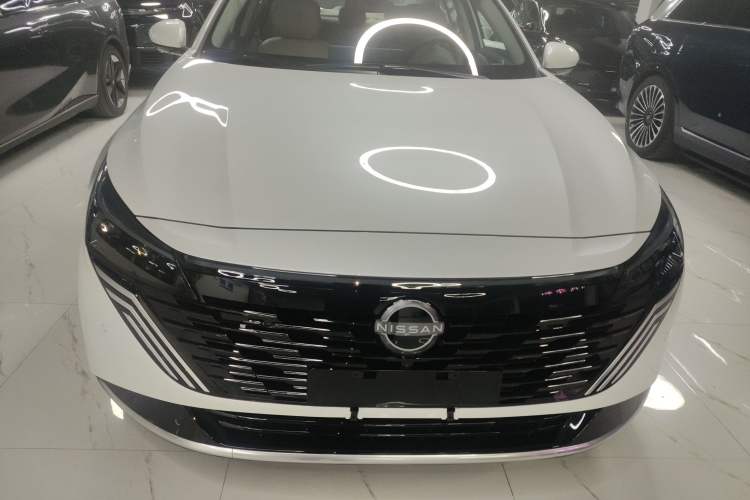Used Nissan Teana 2026 Model Harmony Cockpit 2.0L Smart Ultra-Comfort Edition Exterior 1