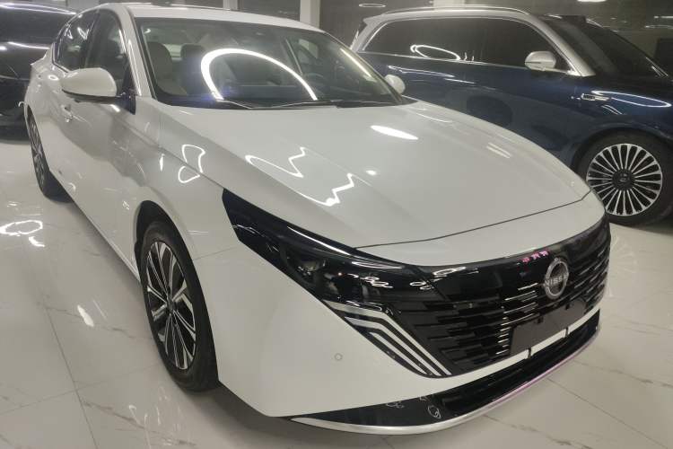Used Nissan Teana 2026 Model Harmony Cockpit 2.0L Smart Ultra-Comfort Edition Exterior 2