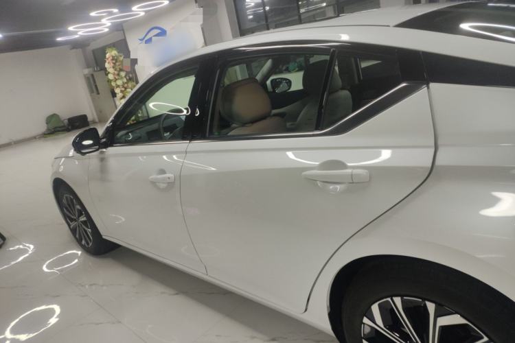 Used Nissan Teana 2026 Model Harmony Cockpit 2.0L Smart Ultra-Comfort Edition Exterior 3