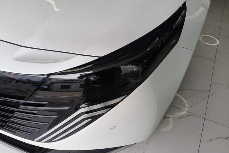 Used Nissan Teana 2026 Model Harmony Cockpit 2.0L Smart Ultra-Comfort Edition Left Front Headlight