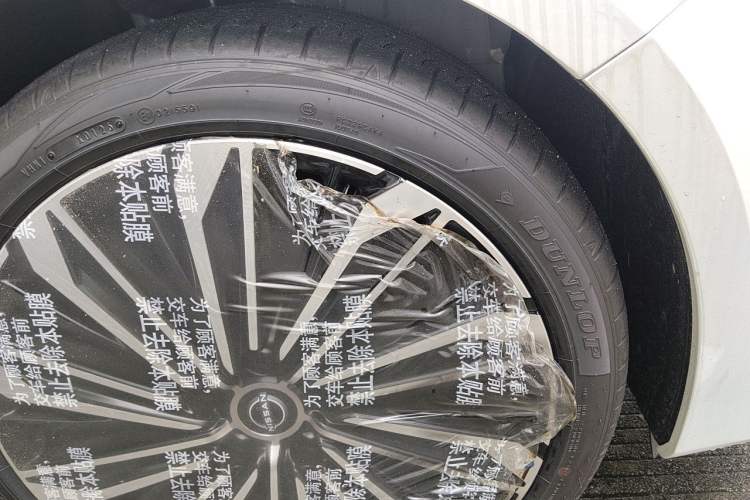 Used Nissan Teana 2026 Model Harmony Cockpit 2.0T Flagship Edition Right Front Wheel Hub