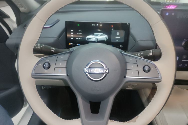 Used Nissan Teana 2026 Model Harmony Cockpit 2.0L Smart Ultra-Comfort Edition Steering Wheel