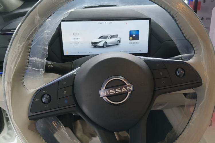 Used Nissan Teana 2026 Model Harmony Cockpit 2.0L Smart Ultra-Comfort Edition Steering Wheel