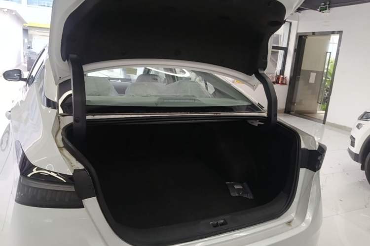 Used Nissan Teana 2026 Model Harmony Cockpit 2.0L Smart Ultra-Comfort Edition Trunk