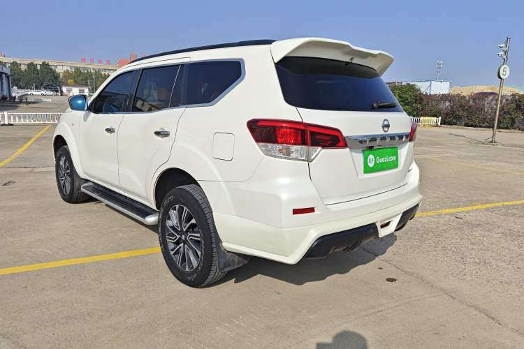 Used Nissan Terra 2020 2.5L XE Manual Two-Wheel-Drive Elite Edition Exterior 3