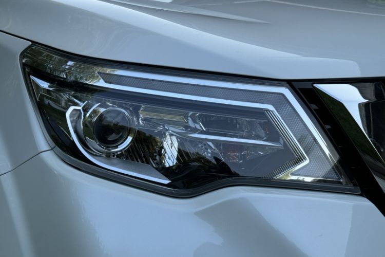 Used Nissan Terra 2020 2.5L XV 4WD Automatic Four-Wheel Drive Flagship Edition Exterior 5