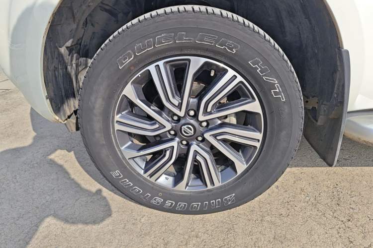 Used Nissan Terra 2020 2.5L XE Manual Two-Wheel-Drive Elite Edition Exterior 7