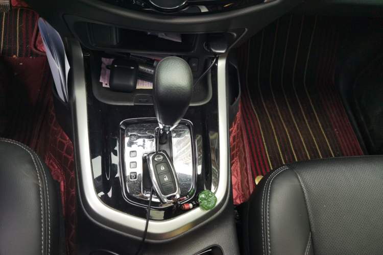 Used Nissan Terra 2020 2.5L XL Upper Automatic Two-Wheel Drive Luxury Edition Gear Lever