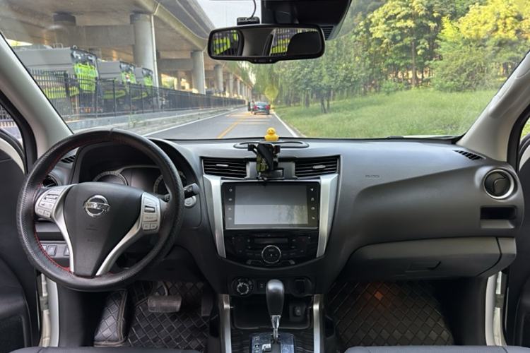 Used Nissan Terra 2020 2.5L XV 4WD Automatic Four-Wheel Drive Flagship Edition Interior 2
