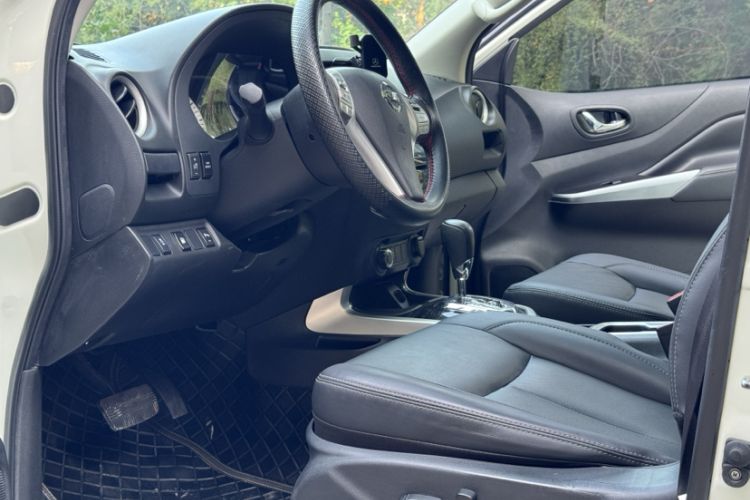 Used Nissan Terra 2020 2.5L XV 4WD Automatic Four-Wheel Drive Flagship Edition Interior 6