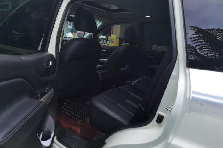 Used Nissan Terra 2020 2.5L XL Upper Automatic Two-Wheel Drive Luxury Edition Left Rear Seat