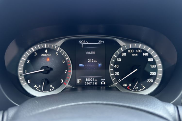 Used Nissan Terra 2020 2.5L XV 4WD Automatic Four-Wheel Drive Flagship Edition Odometer Close Up