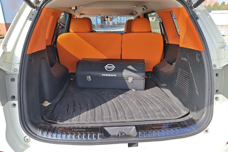 Used Nissan Terra 2020 2.5L XE Manual Two-Wheel-Drive Elite Edition Trunk