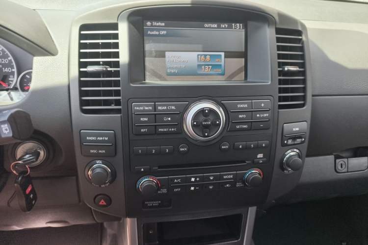 Used Nissan Terra  Audio And AC Panel