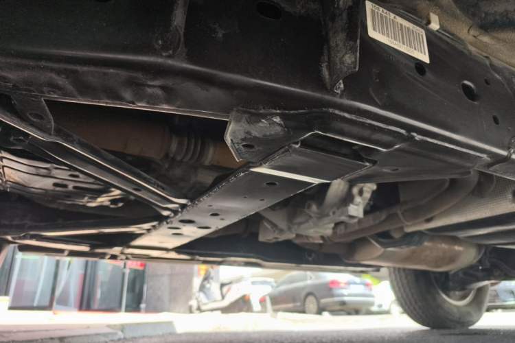 Used Nissan Terra  Chassis Front Left