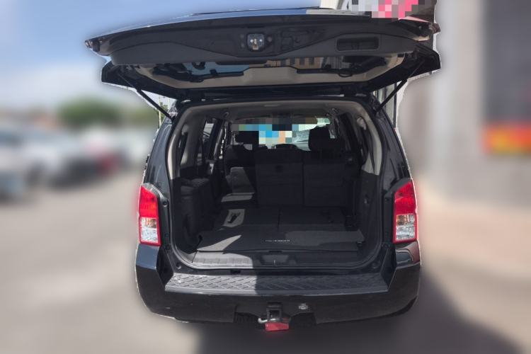 Used Nissan Terra  Trunk