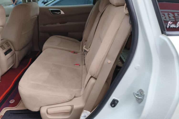 Used Nissan Terra  Left Rear Seat
