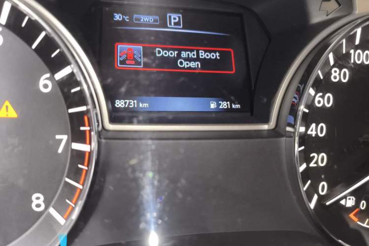 Used Nissan Terra  Odometer Close Up