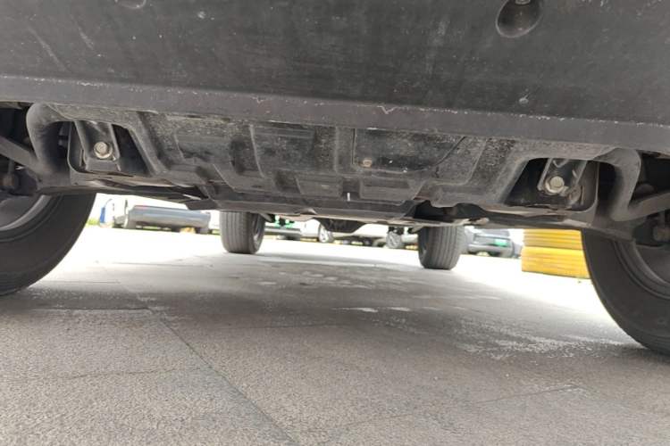 Used Nissan Terra 2018 2.5L Automatic 2WD Luxury Edition Chassis Front