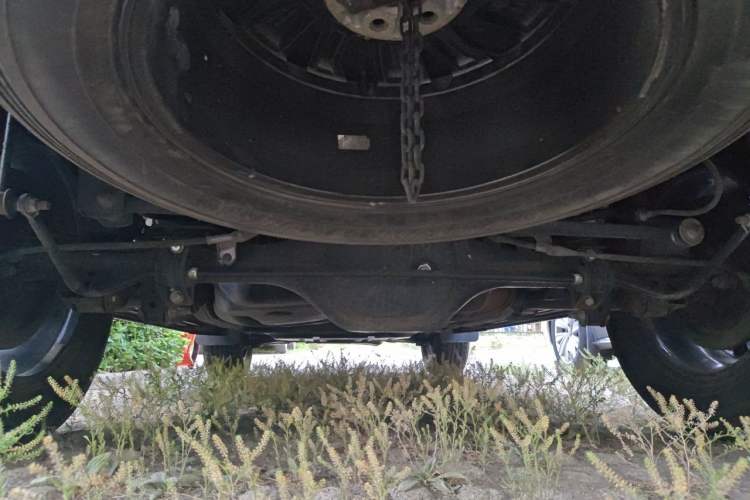 Used Nissan Terra 2018 2.5L Manual Two-Wheel Drive Elite Edition Chassis Rear