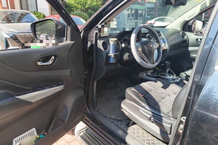 Used Nissan Terra 2018 2.5L Automatic 2WD Luxury Edition Driver Seat
