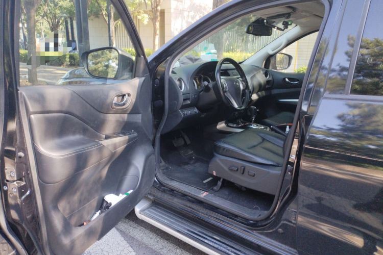 Used Nissan Terra 2018 2.5L Automatic 4x4 Flagship Edition Driver Seat