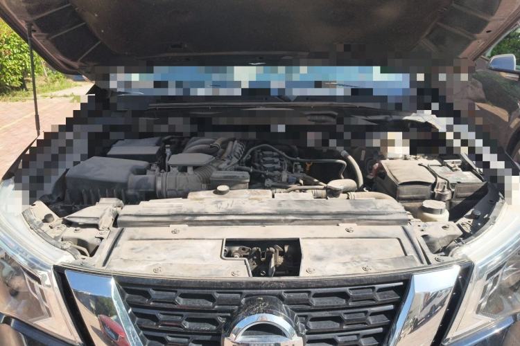 Used Nissan Terra 2018 2.5L Automatic 2WD Luxury Edition Engine Bay
