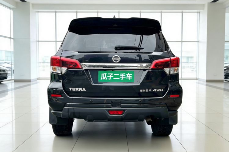 Used Nissan Terra 2018 2.5L Automatic 4x4 Luxury Edition Exterior 2