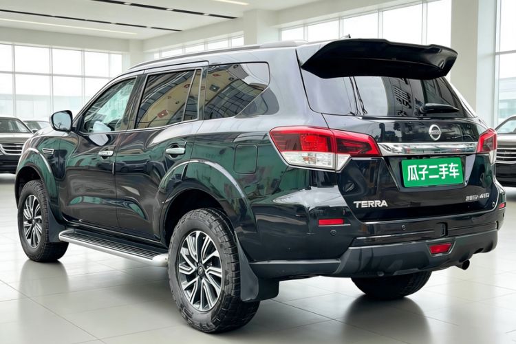 Used Nissan Terra 2018 2.5L Automatic 4x4 Luxury Edition Exterior 4